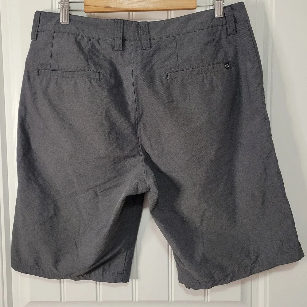 Travis Mathew Men's Gray Golf‎ Shorts Size 34 Lightweight Casual Athletic